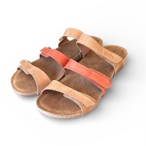Taos‎ Three Strap Slide On Sandals Size 10